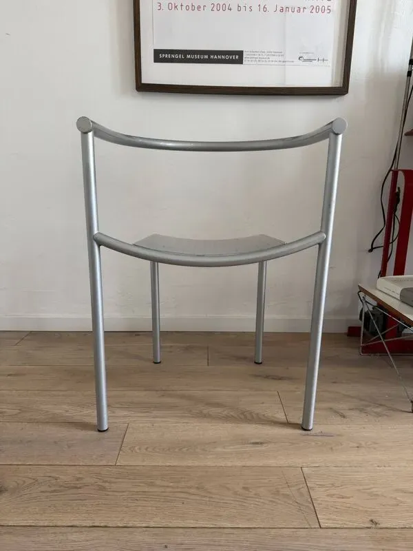 Illustration numéro 5 du produit Fauteuil Von Vogelsang par Philippe Starck pour Driade Aleph, 1980