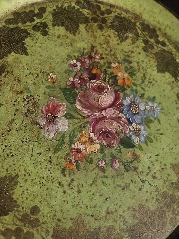 Illustration numéro 5 du produit Plateau metal décor floral