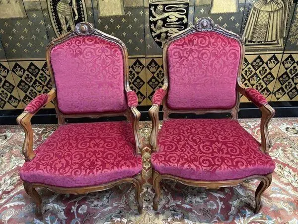 Illustration numéro 5 du produit Paire de fauteuils de style Louis XV 19e