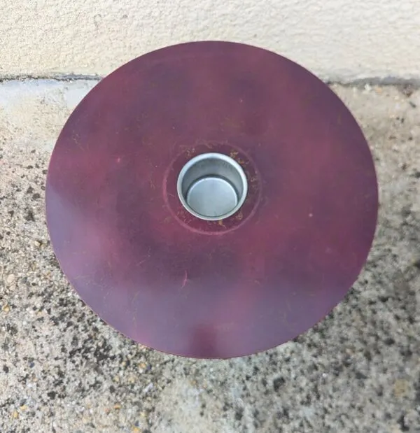 Illustration numéro 5 du produit Table basse vintage années 70 avec rafraîchisseur intégré – esprit lou