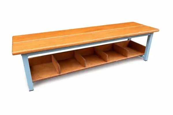 Illustration numéro 5 du produit Banc d’école maternelle vintage