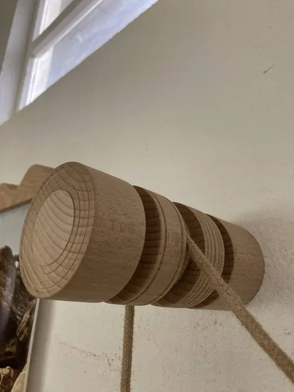 Illustration numéro 5 du produit Dani - suspension murale - patère ''block'' - by léa munsch