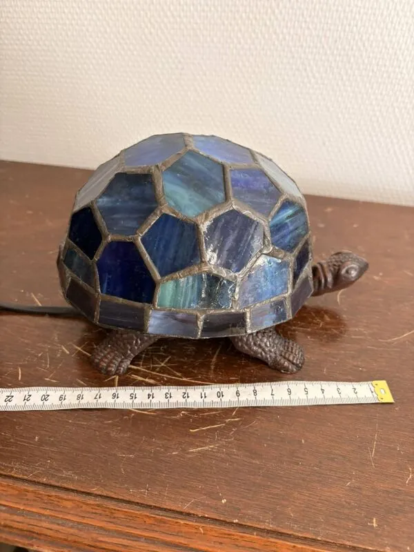 Illustration numéro 5 du produit Lampe Poser Tortue Verre Emaux Vitraux Style Tiffany Art Nouveau