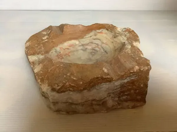 Illustration numéro 5 du produit Grand vide poche cendrier en pierre naturelle