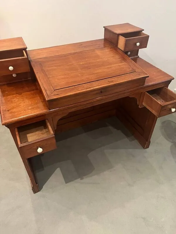 Illustration numéro 5 du produit Bureau Maître d'école début 20e siècle