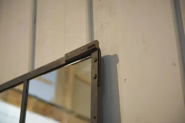 Illustration numéro 5 du produit Miroir industriel 1950’s