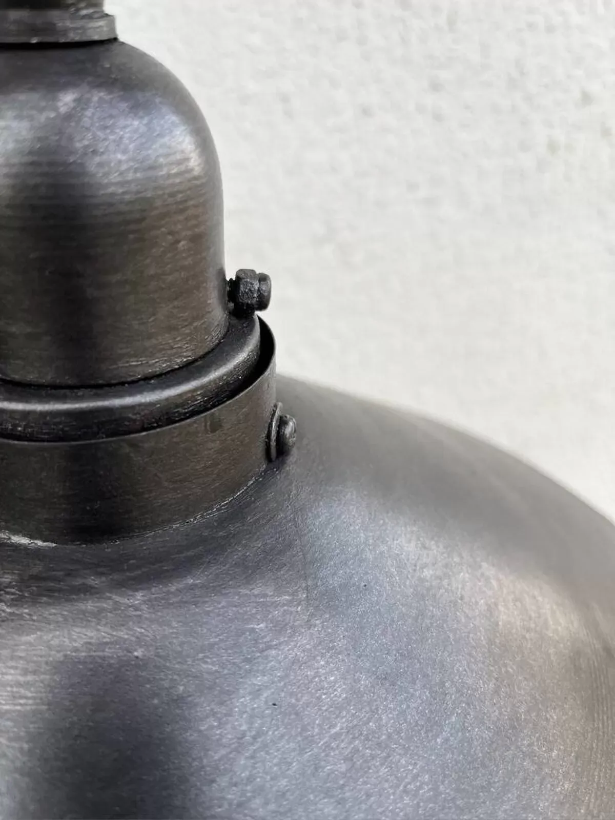 Illustration numéro 5 du produit Suspension en métal industriel avec miroir