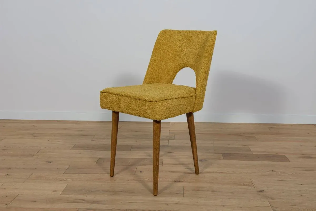 Illustration numéro 5 du produit 6 chaises en tissu ocre par Bydgoszcz, Pologne années 1960