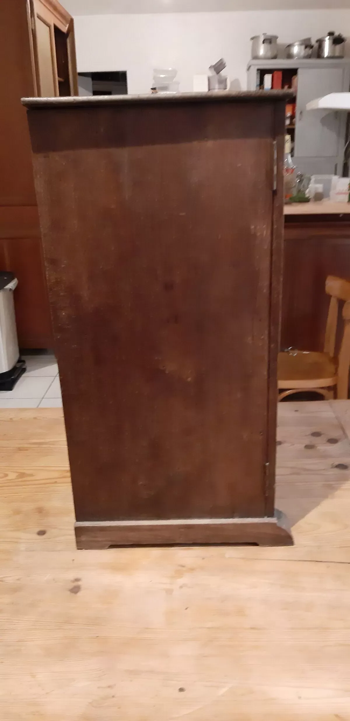 Illustration numéro 5 du produit Meuble industriel chéne 4 tiroirs