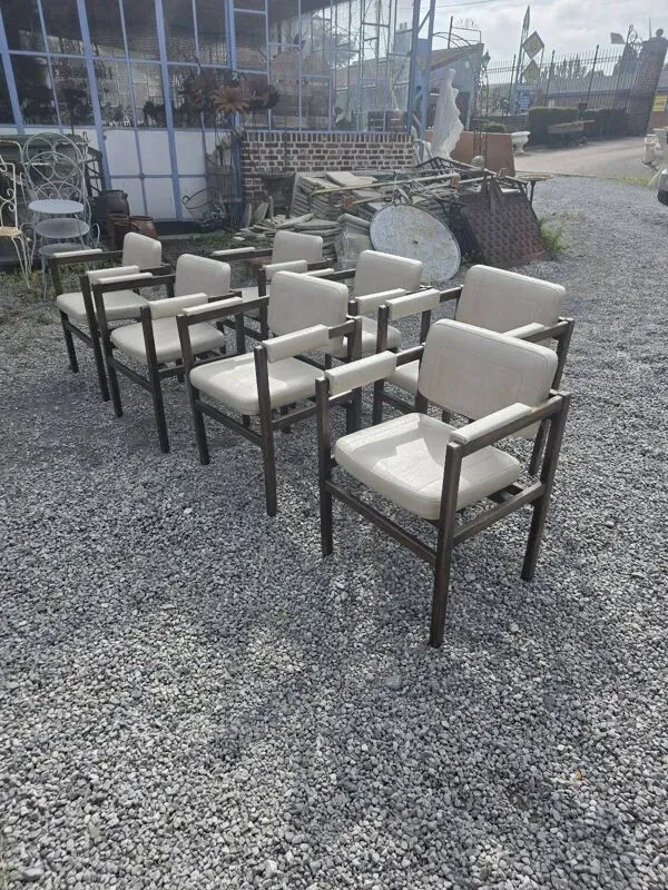 Illustration numéro 5 du produit 7 fauteuils des années 70