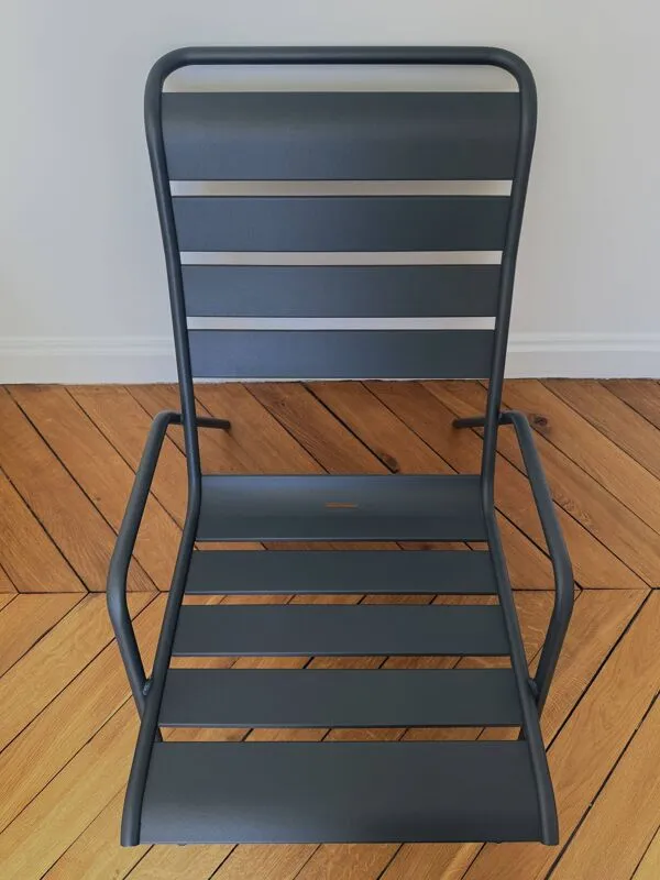 Illustration numéro 5 du produit Fauteuil bas d'extérieur modèle Monceau édition Fermob