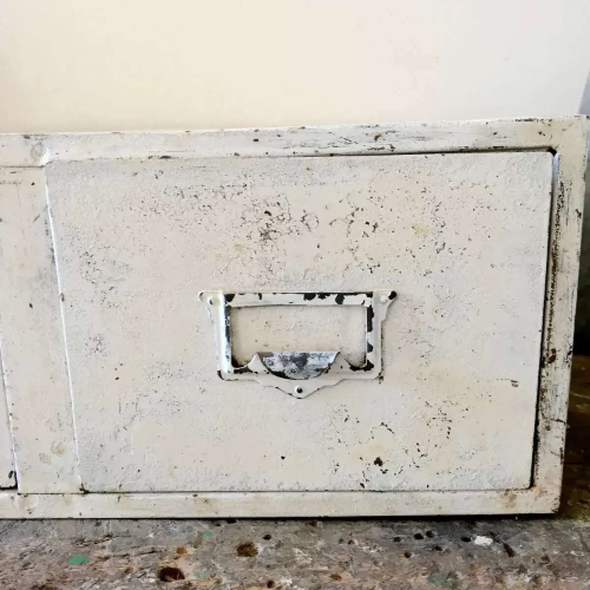 Illustration numéro 5 du produit Meuble industriel à tiroirs Roneo