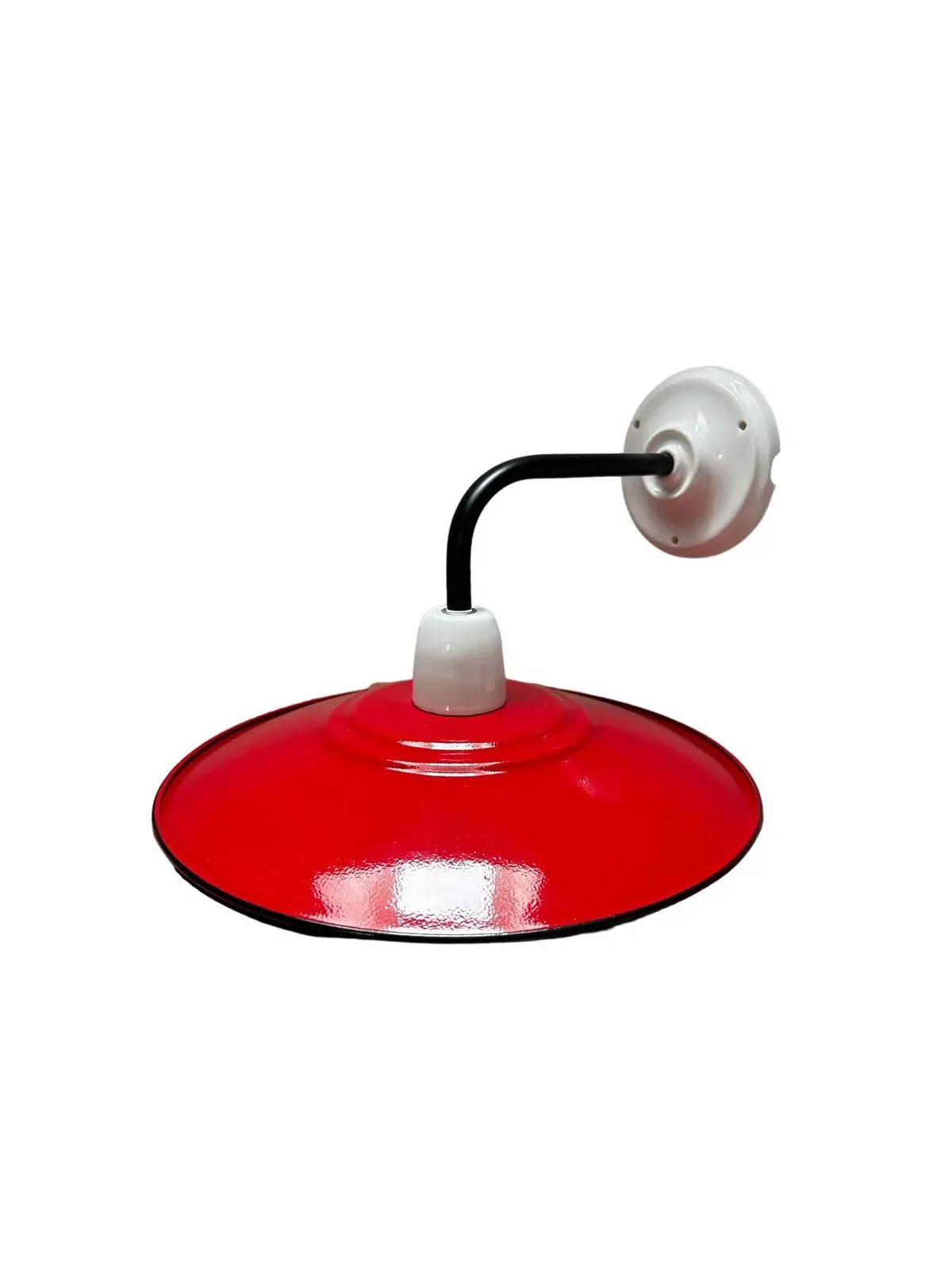 Illustration numéro 5 du produit Applique murale en tôle émaillée rouge