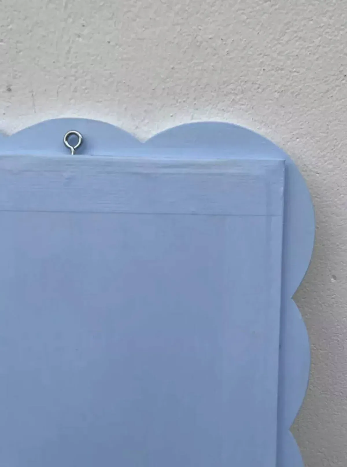 Illustration numéro 5 du produit Miroir nuage en bois ondulé