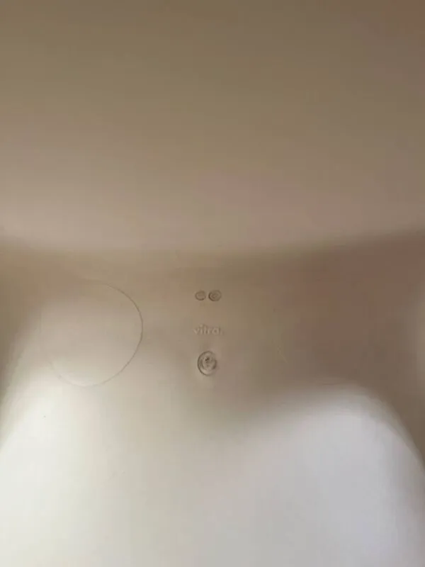 Illustration numéro 5 du produit Chaises Verner Panton édition Vitra blanche