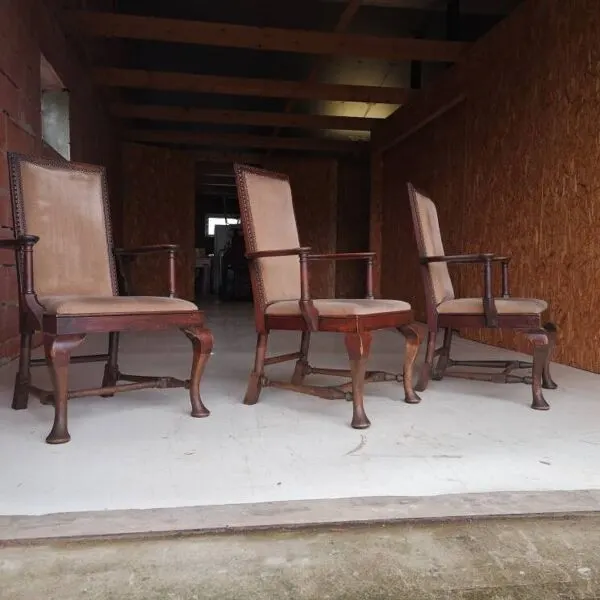 Illustration numéro 5 du produit 3 fauteuils chippendale en chêne massif, XIXème siècle