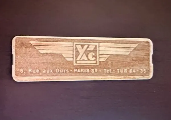 Illustration numéro 5 du produit Bureau en métal industriel français ''YAC Paris'' vers 1950