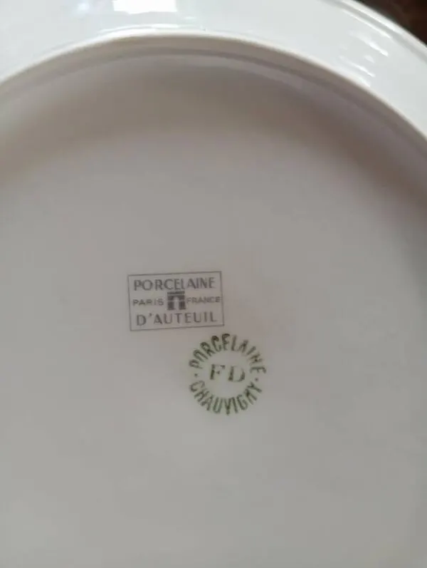 Illustration numéro 5 du produit Rarissime service de table complet 40 pièces – modèle « Bistrot » par Jacques Lobjoy pour la porcelaine d'Auteuil, vers 1970