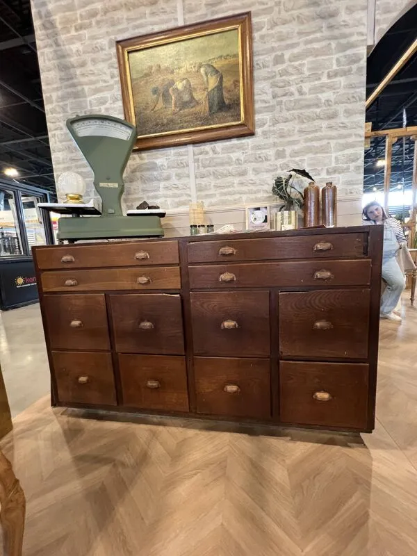 Illustration numéro 5 du produit Meuble de metier