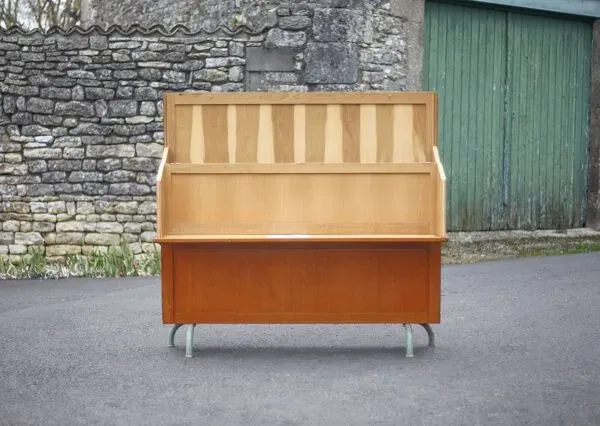 Illustration numéro 5 du produit Meuble de rangement, meuble d'école, meuble bois, meuble vintage années 60, décoration intérieur