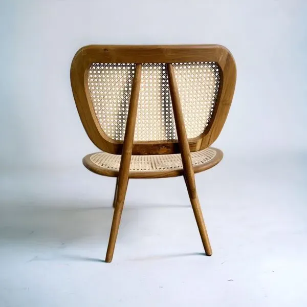 Illustration numéro 5 du produit Chauffeuse en bois et cannage