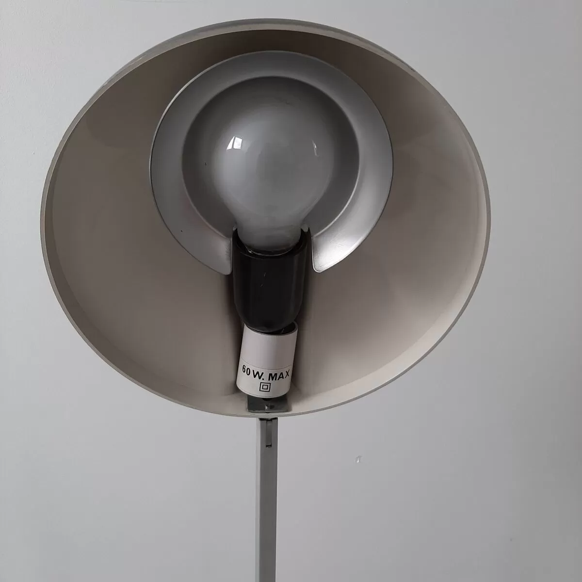Illustration numéro 5 du produit Lampe anglepoise WL2 noire en fonte et aluminium