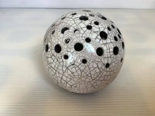 Illustration numéro 5 du produit Pique fleurs photophore raku Sylvie Souton Chany