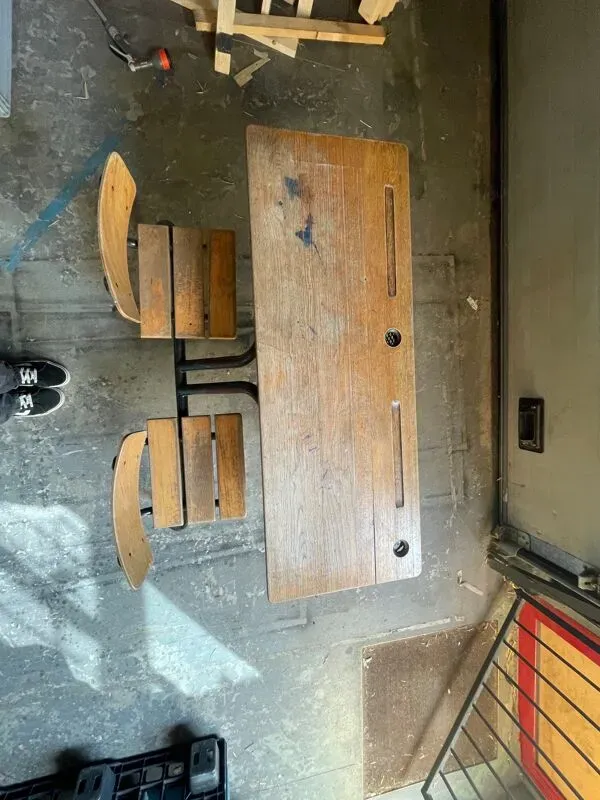 Illustration numéro 5 du produit Pupitres doubles pieds metalliques