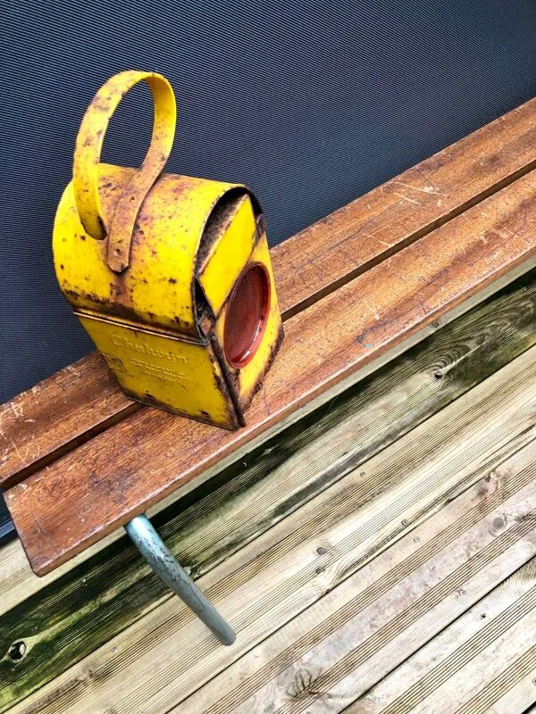 Illustration numéro 5 du produit Banc d’école