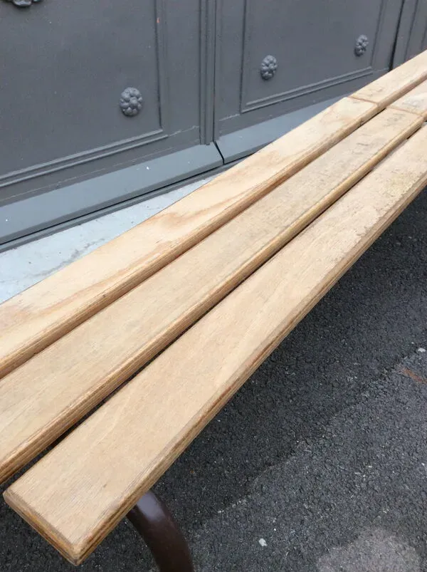 Illustration numéro 5 du produit Banc d'école Mullca vintage piétement tubulaire