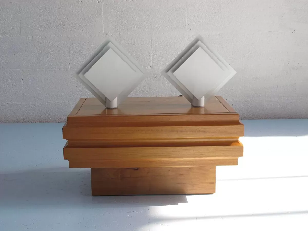 Illustration numéro 5 du produit Paire lampes de chevet ou appliques Lumiance en tôle laquée