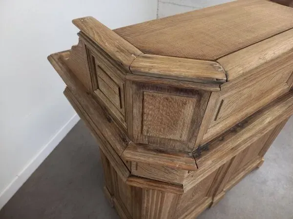 Illustration numéro 5 du produit Comptoir d'accueil de magasin