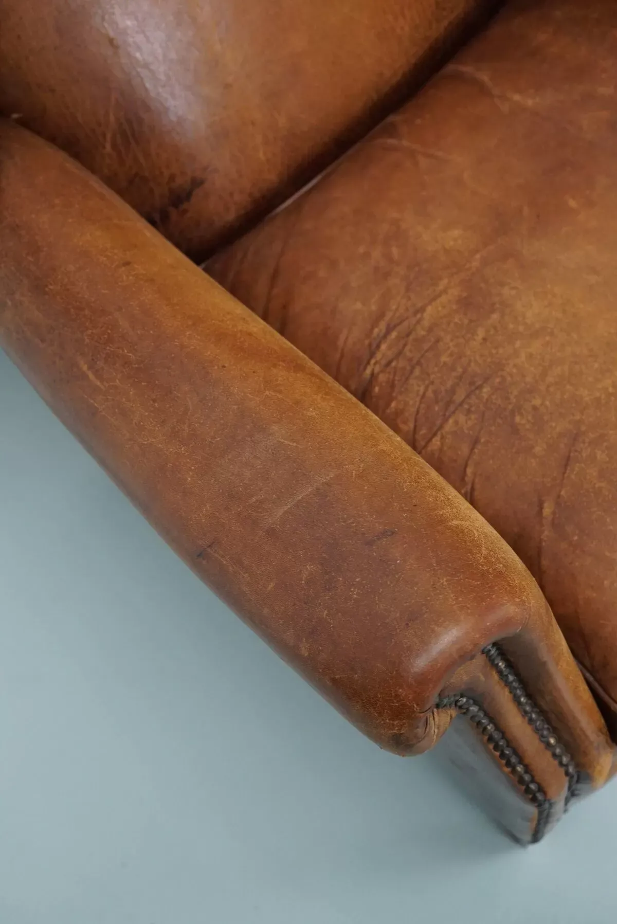 Illustration numéro 5 du produit Fauteuil club vintage en cuir couleur cognac, pays-bas fauteuil club vintage en cuir couleur cognac, pays-bas