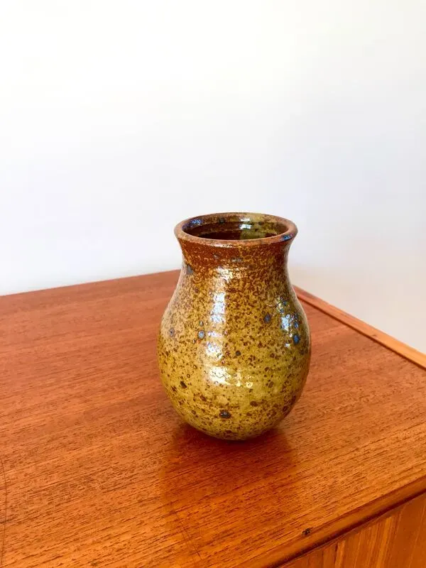 Illustration numéro 5 du produit Vase en grès artisanal, années 70