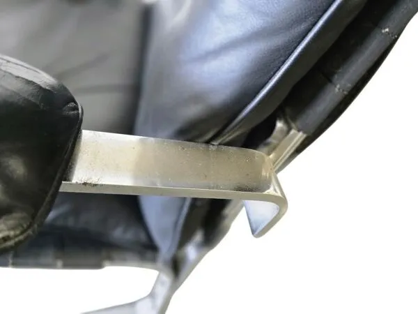 Illustration numéro 5 du produit Fauteuil lounge vintage / fauteuil une place 'the Joker pour Airborn'