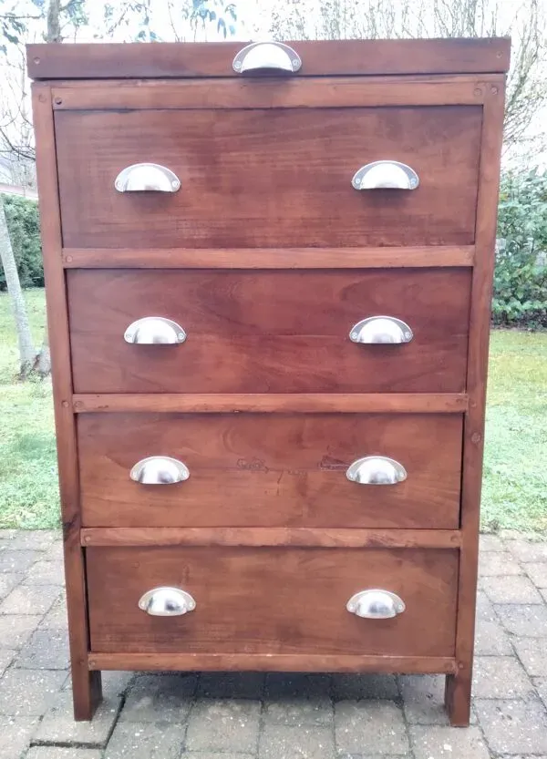 Illustration numéro 5 du produit Meuble de commerce