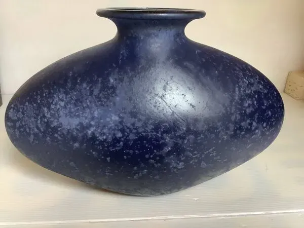 Illustration numéro 5 du produit Grand vase ovoïde Scavo bleu