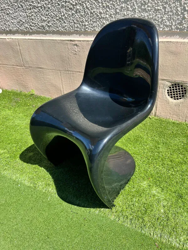 Illustration numéro 5 du produit Chaise Panton Herman Miller signée