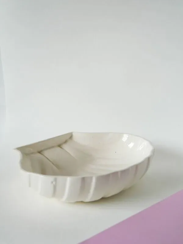 Illustration numéro 5 du produit Grande coupe coquillage à poser ou à fixer, 1960