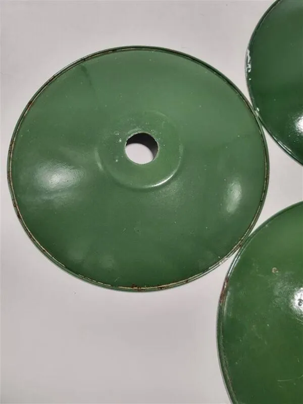 Illustration numéro 5 du produit Suspensions en tôle émaillée verte