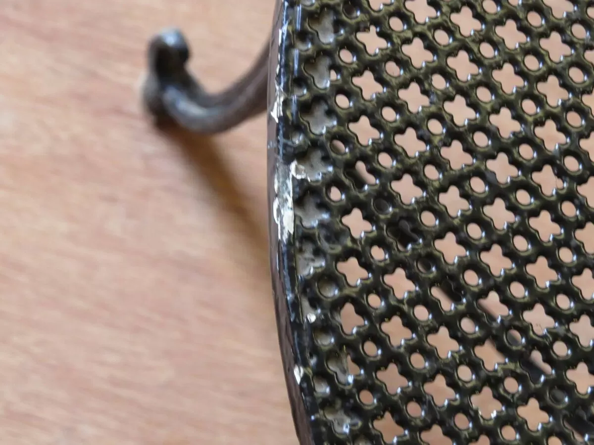 Illustration numéro 5 du produit Fauteuil en fer forgé style 1900 laqué noir