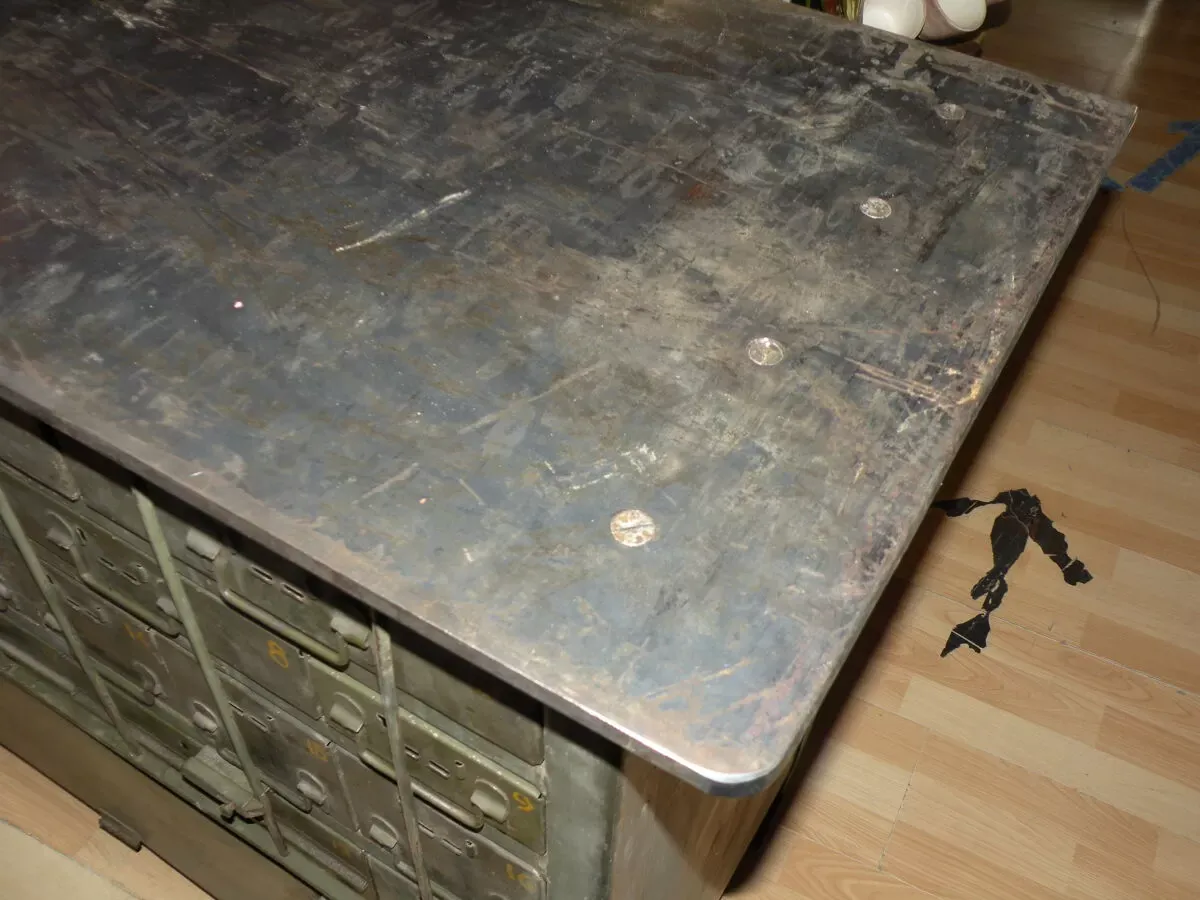 Illustration numéro 5 du produit Meuble métal d'atelier camion gmc cckw 353, us army 2eme guerre mondiale 1941/ 1945