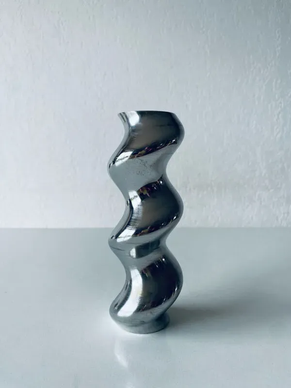 Illustration numéro 5 du produit Bougeoir design torsadé