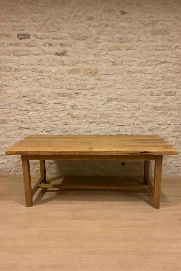 Illustration numéro 5 du produit Grande table de ferme en bois massif – style campagne