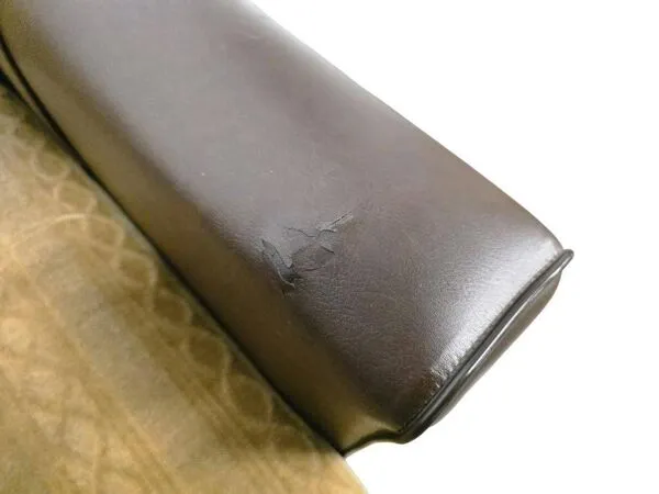 Illustration numéro 5 du produit Fauteuil vintage en skaï brun / fauteuil club rétro sur roulettes