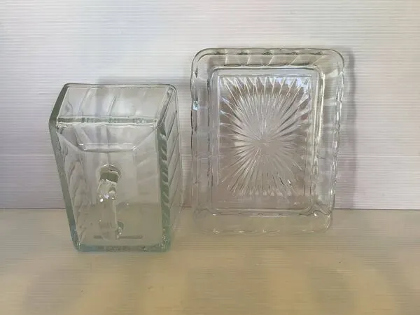 Illustration numéro 5 du produit Beurrier à cloche art déco