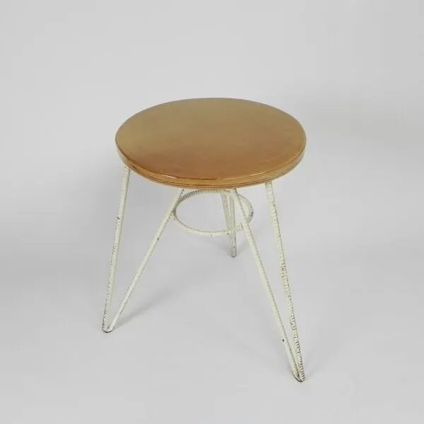 Illustration numéro 5 du produit Tabouret industriel, années 1950