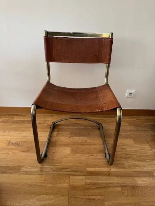 Illustration numéro 5 du produit Chaise en cuir