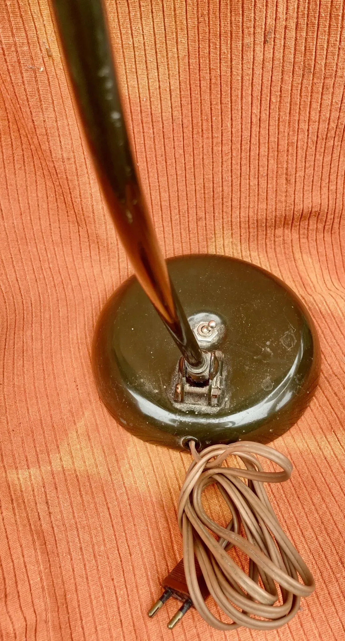 Illustration numéro 5 du produit Lampe de bureau atelier Christian Dell 1930, luminaire industrielle