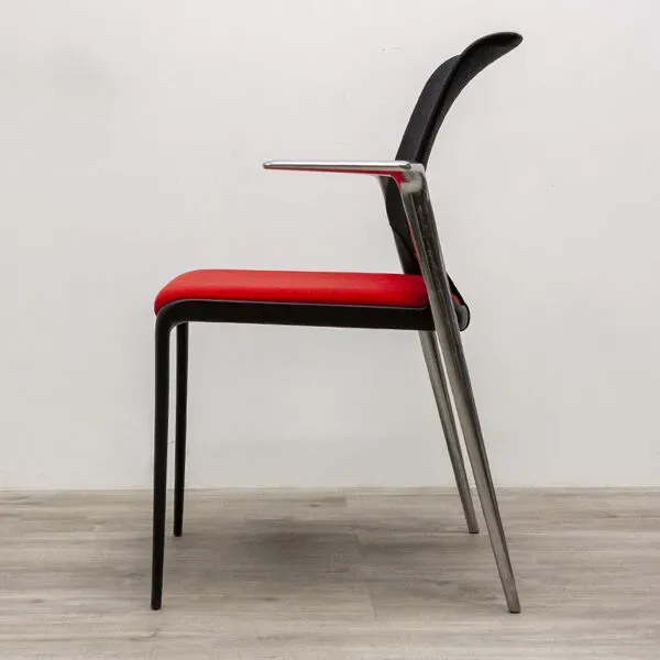Illustration numéro 5 du produit Chaise visiteur vitra medaslim rouge et noir